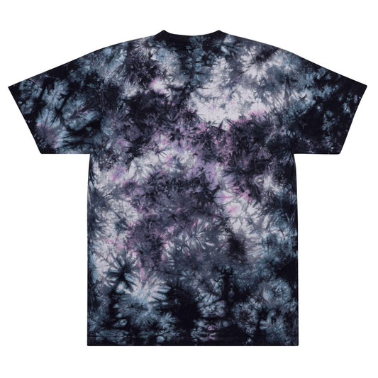 Oversized tie-dye t-shirt.