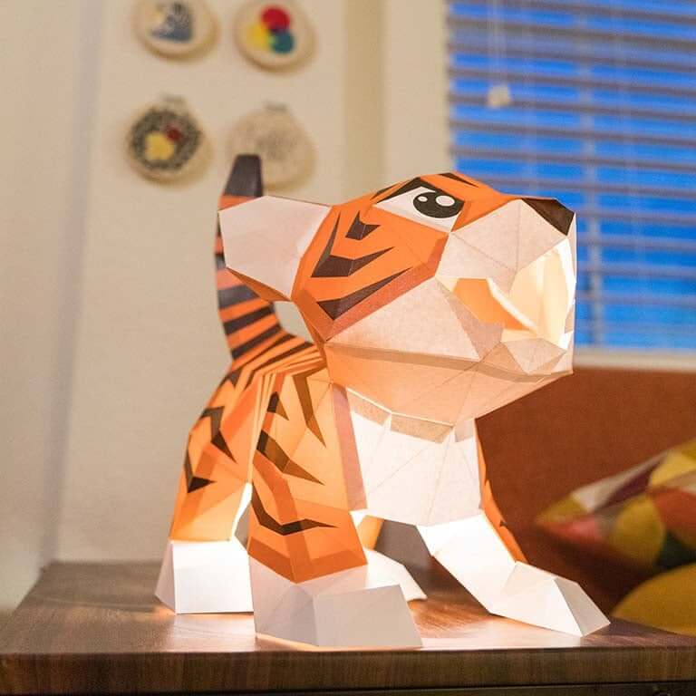 Baby Tiger 3D Paper Model, Lamp